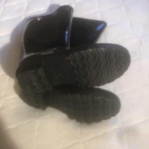 Ugg rain boots - Picture 3 of 4